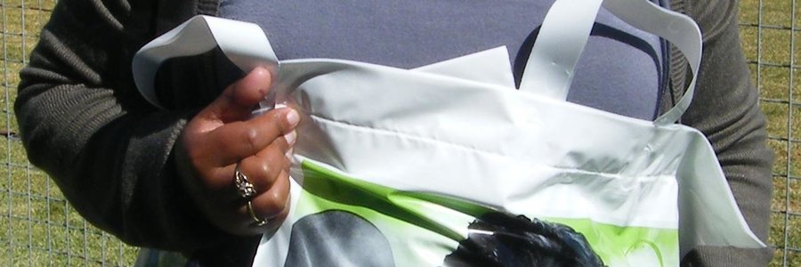 ‘n Voorbeeld van ‘n “Bag of Love” in ‘n vorige jaar (Argieffoto: Gansbaai Courant)